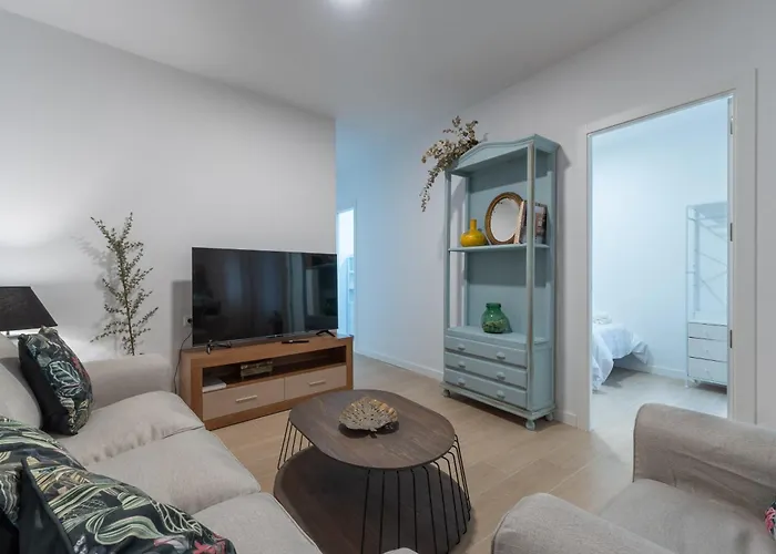 Gonzalez Apartment *