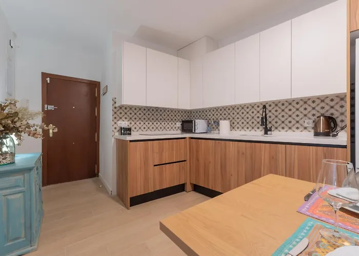 Gonzalez Apartment *